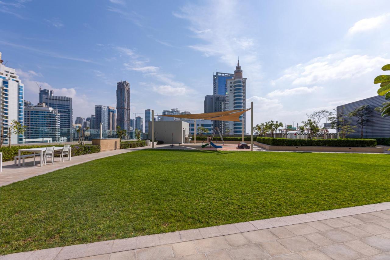 Sea View 2bd In New 52 42 Tower Marina Apartment