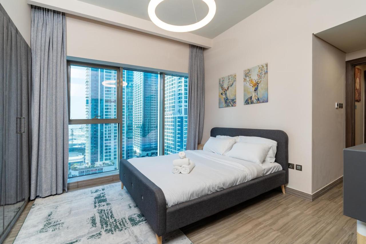 Atria - Luxury 2 Bed - Fast Wifi - Views * Dubai
