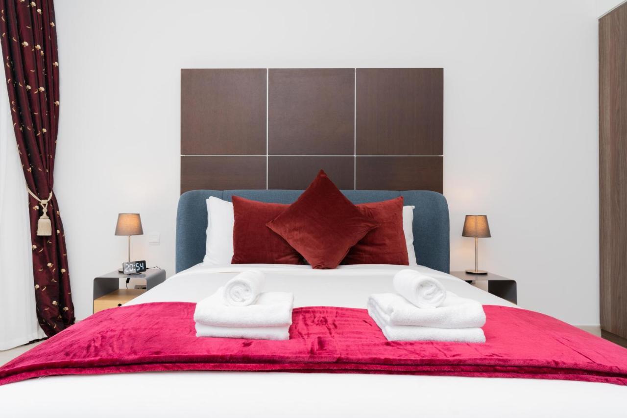 Ultimate / 2 Beds / Brand-new Madinat Jumeirah Luxury / Swimming Pool View Apartment *