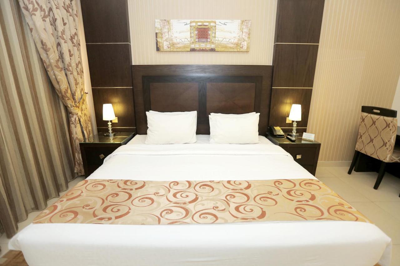 Ivory Grand 4*