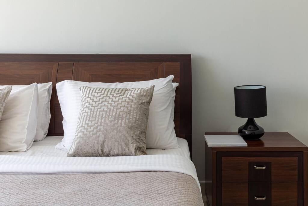 Apartment Frank Porter - Marina Quays *