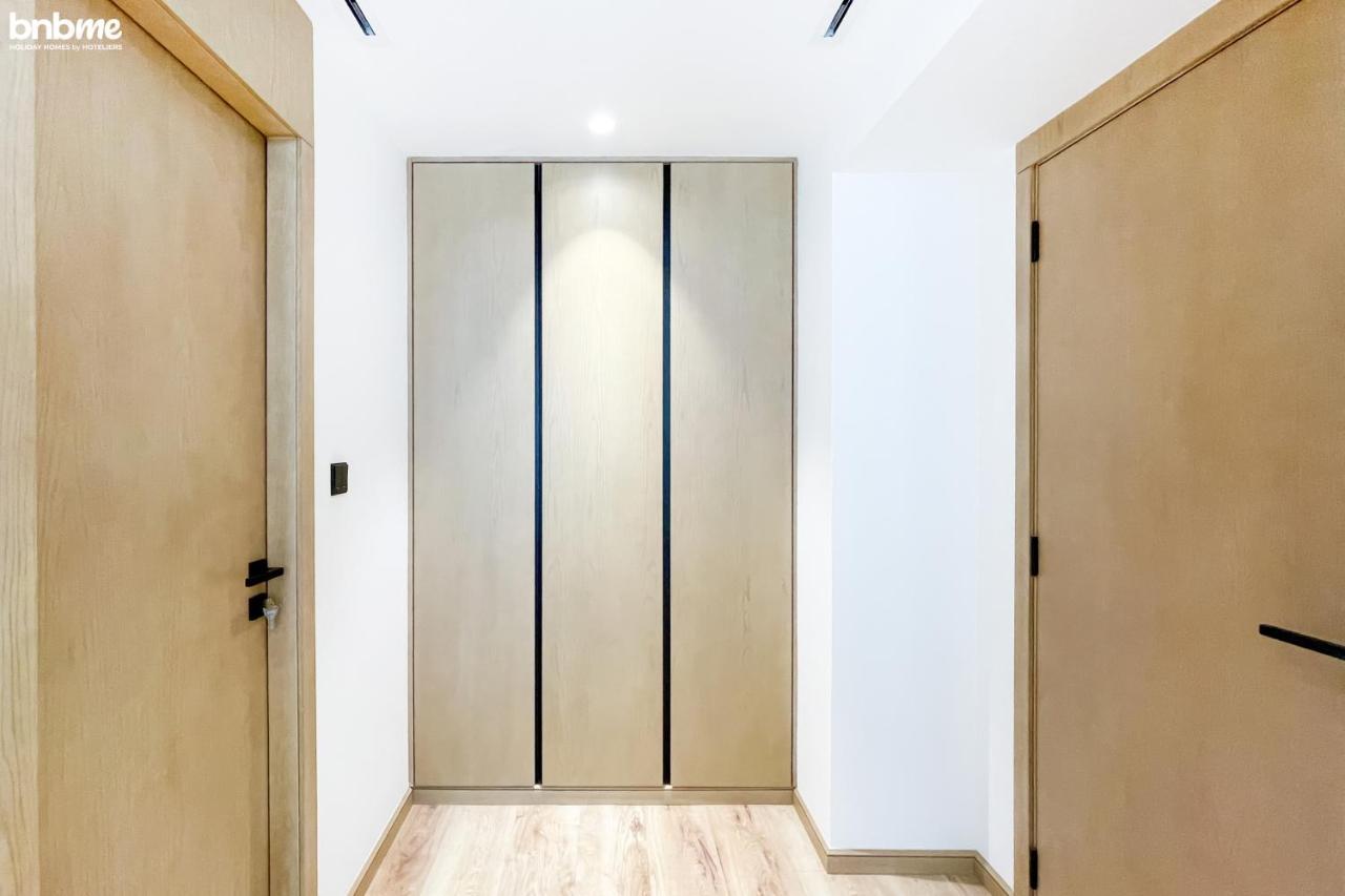 Dubai Marina 2Br Apt - Pool, Gym & Balcony Apartment