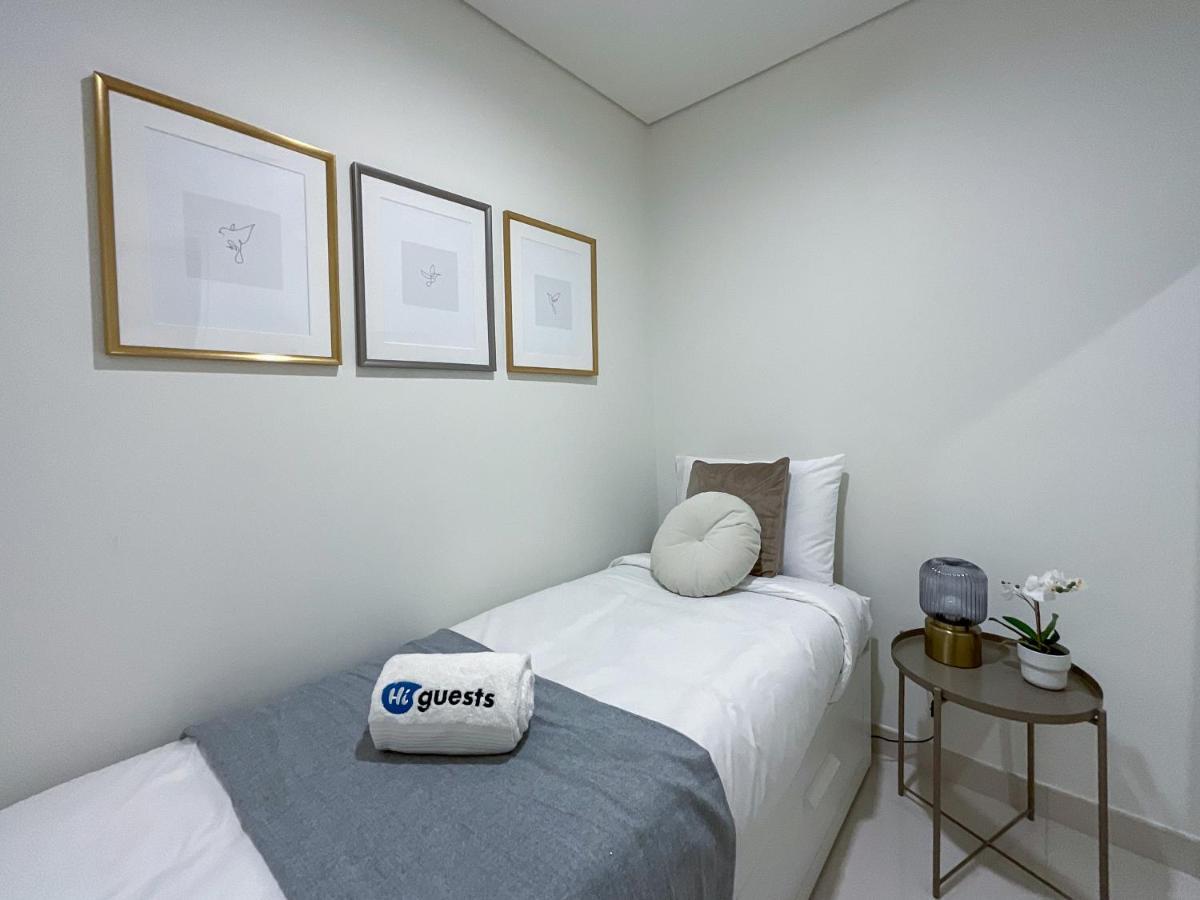 Apartment Higuests - Superlative With Private Access *