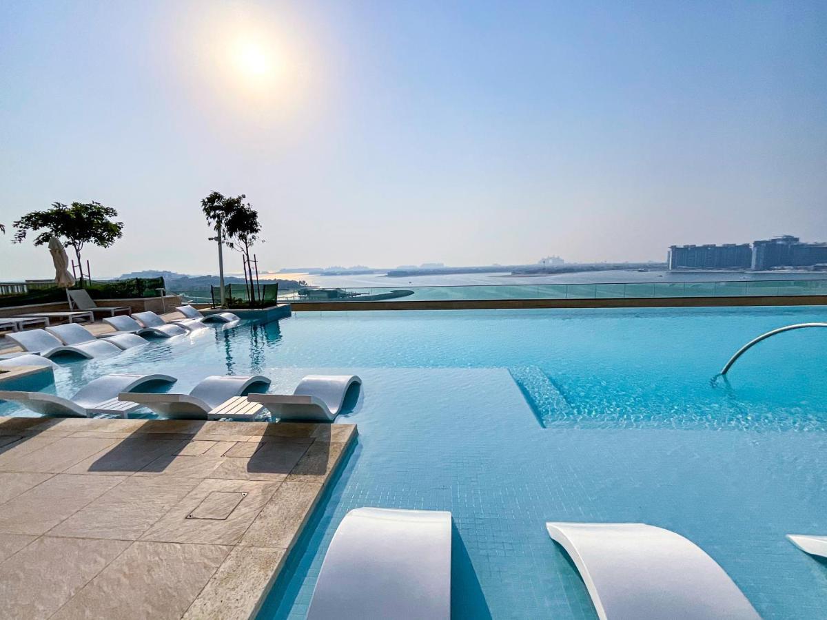 Apartment Higuests - Superlative With Private Access *