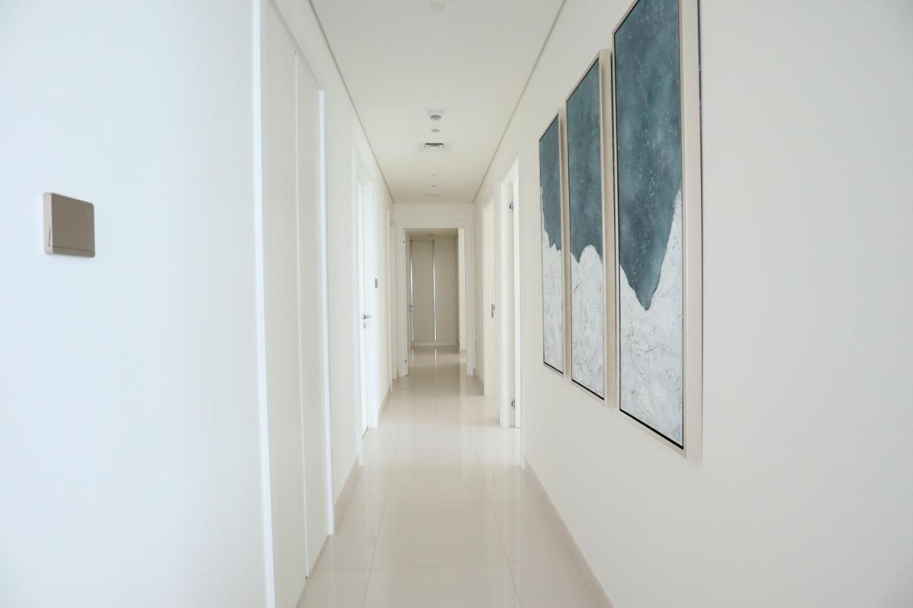 Higuests - Superlative With Private Access Dubai
