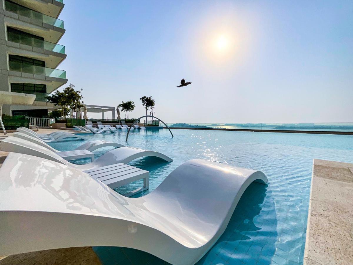 Higuests - Superlative With Private Access Apartment *