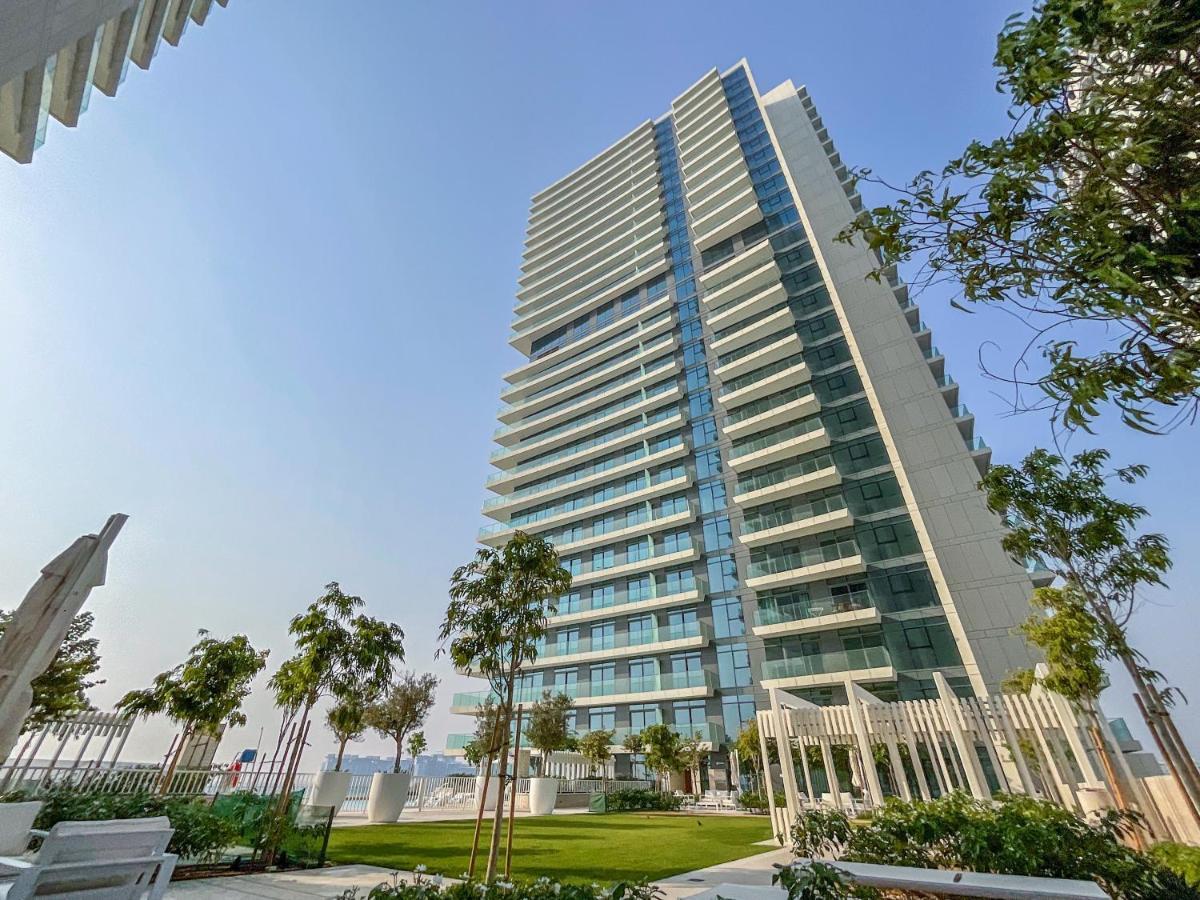 Higuests - Superlative With Private Access Dubai