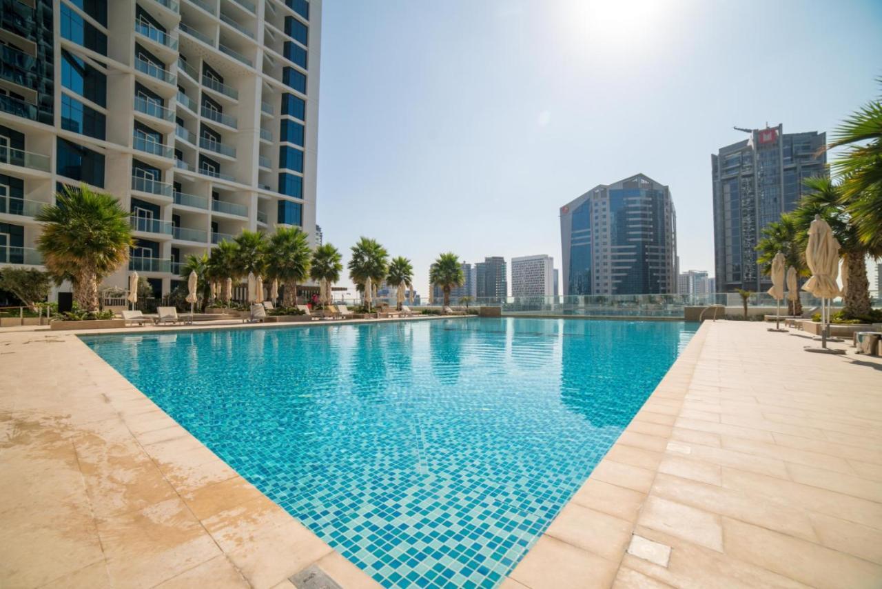 Vacay Lettings - Burj Khalifa & Canal View At Damac Prive Apartment *