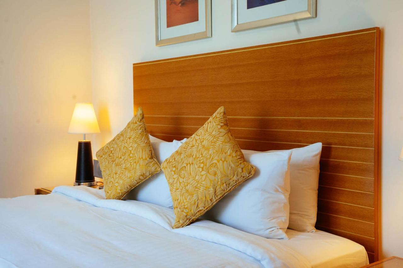 Millennium Lakeview Formerly Copthorne Lakeview Executive 4* Dubai