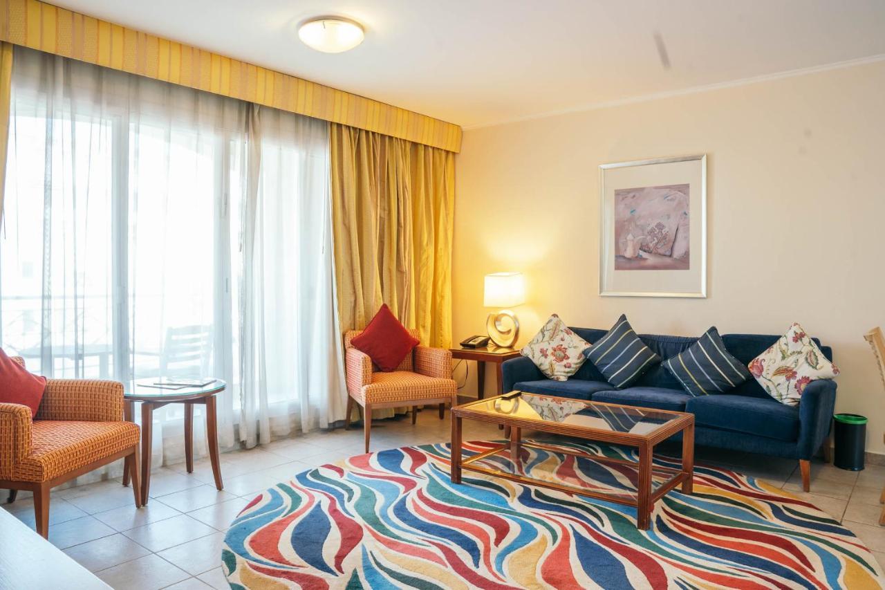 Millennium Lakeview Formerly Copthorne Lakeview Executive Aparthotel 4*
