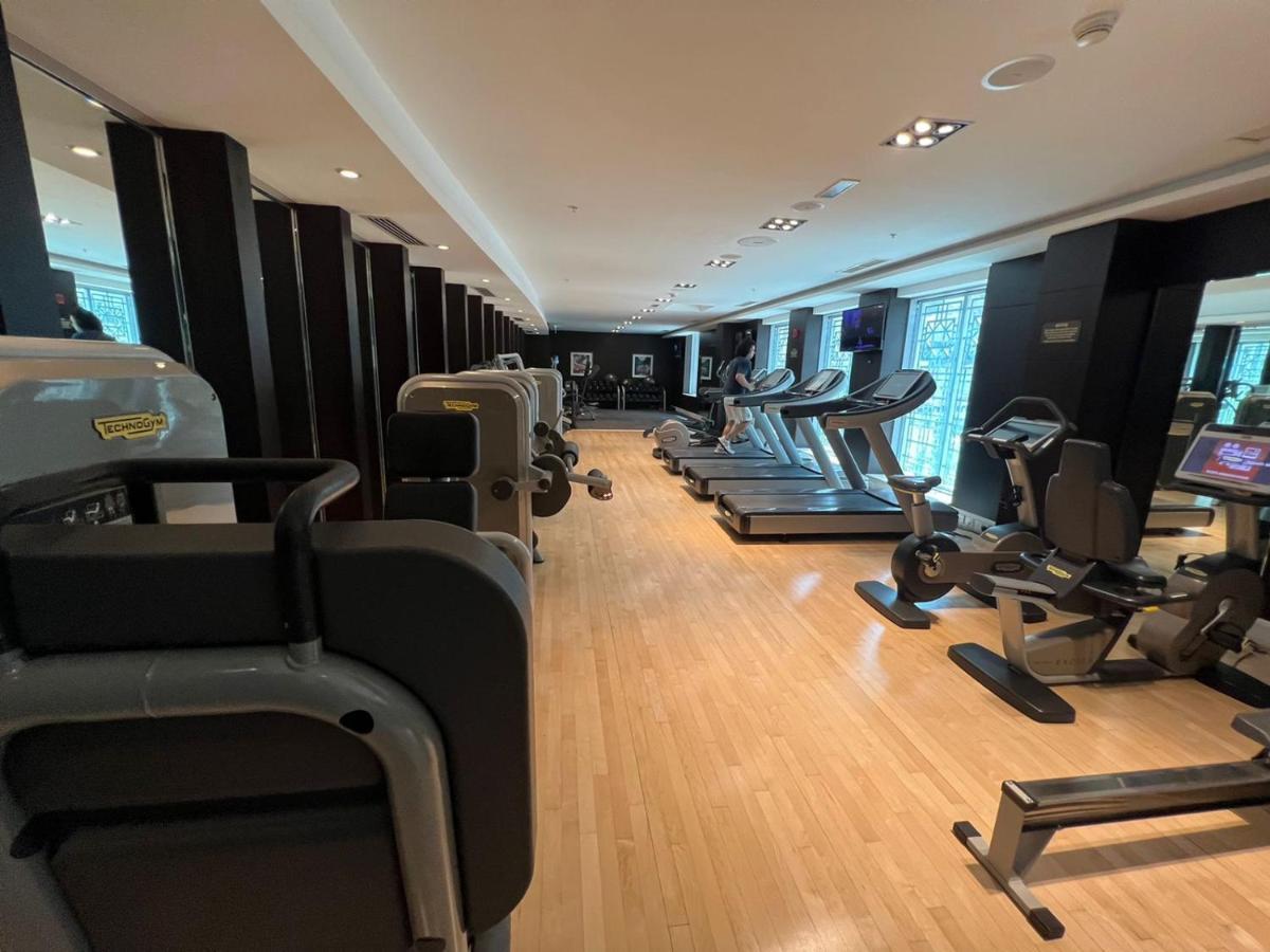 First Class 2br With Full Downtown Skyline View * Dubai