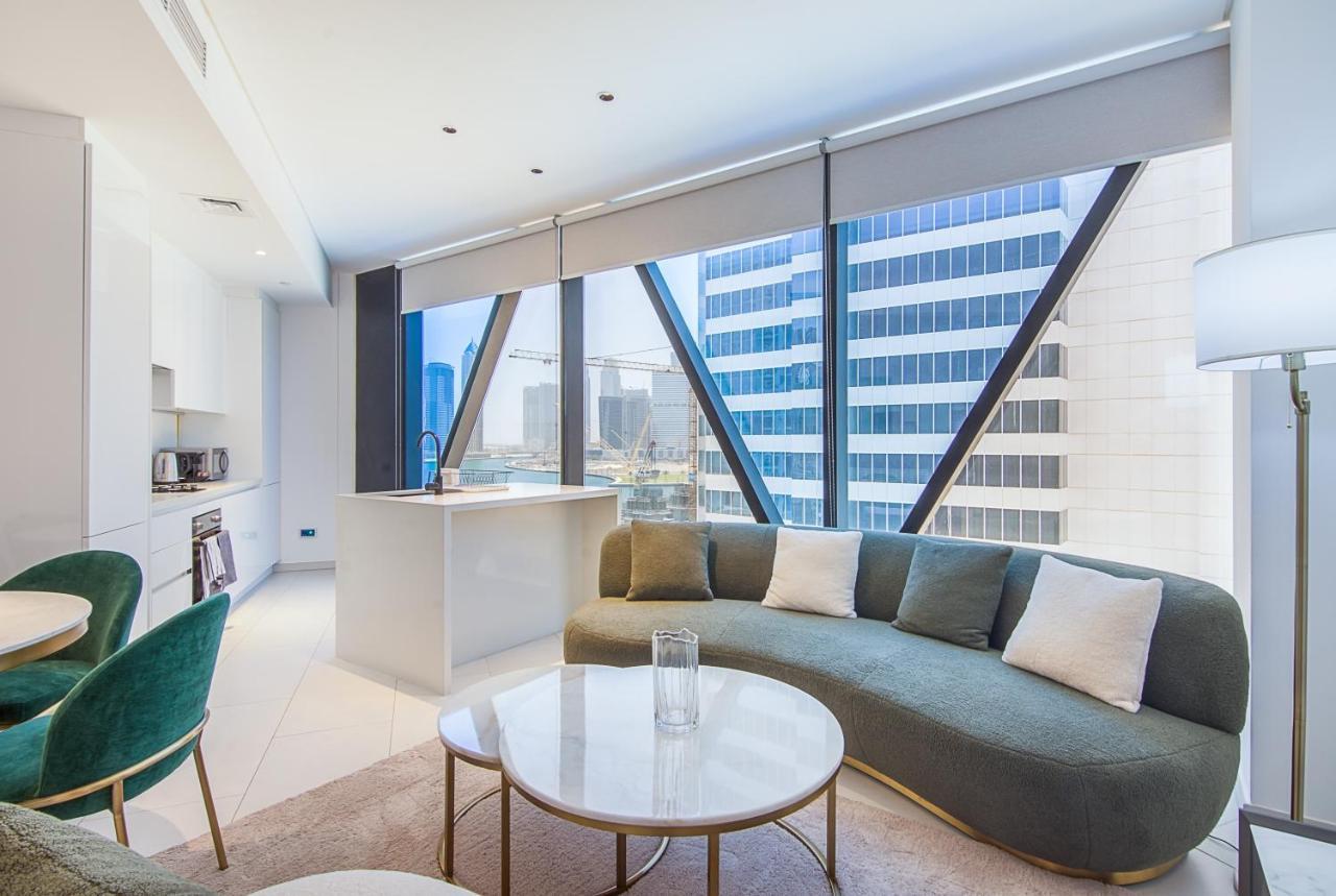 Lovely 1 Bedroom With Partial Burj Khalifa View And Canal View Dubai