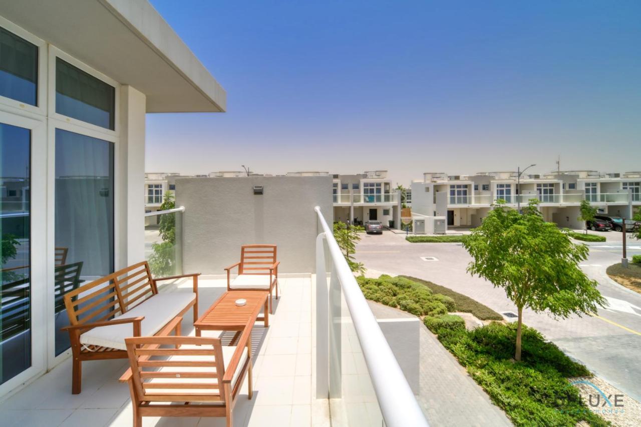 Apartment Cheerful 3br Townhouse At Damac Hills 2, Dubailand By Deluxe Homes *