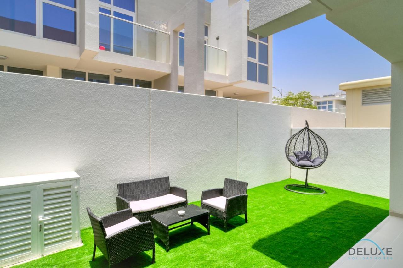 Apartment Cheerful 3br Townhouse At Damac Hills 2, Dubailand By Deluxe Homes
