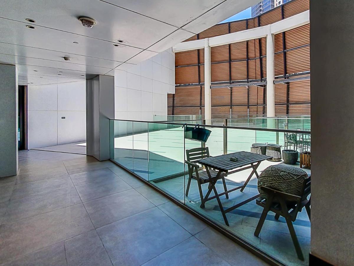 Lovely 1 Bedroom With Partial Burj Khalifa View And Canal View *