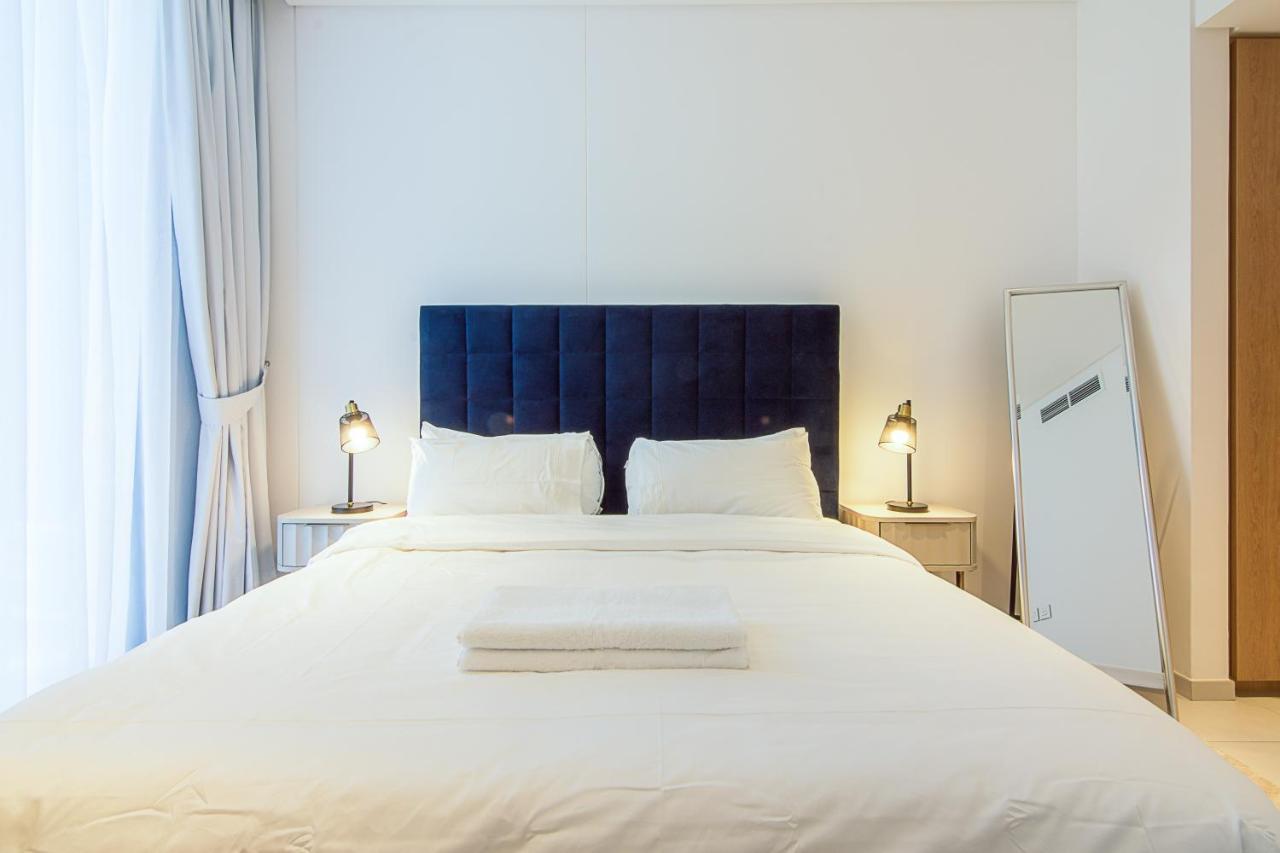 Apartment Lovely 1 Bedroom With Partial Burj Khalifa View And Canal View *