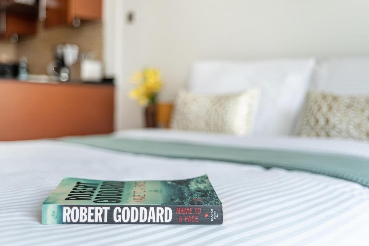 The Smart Concierge - Boulevard Walk Apartment *
