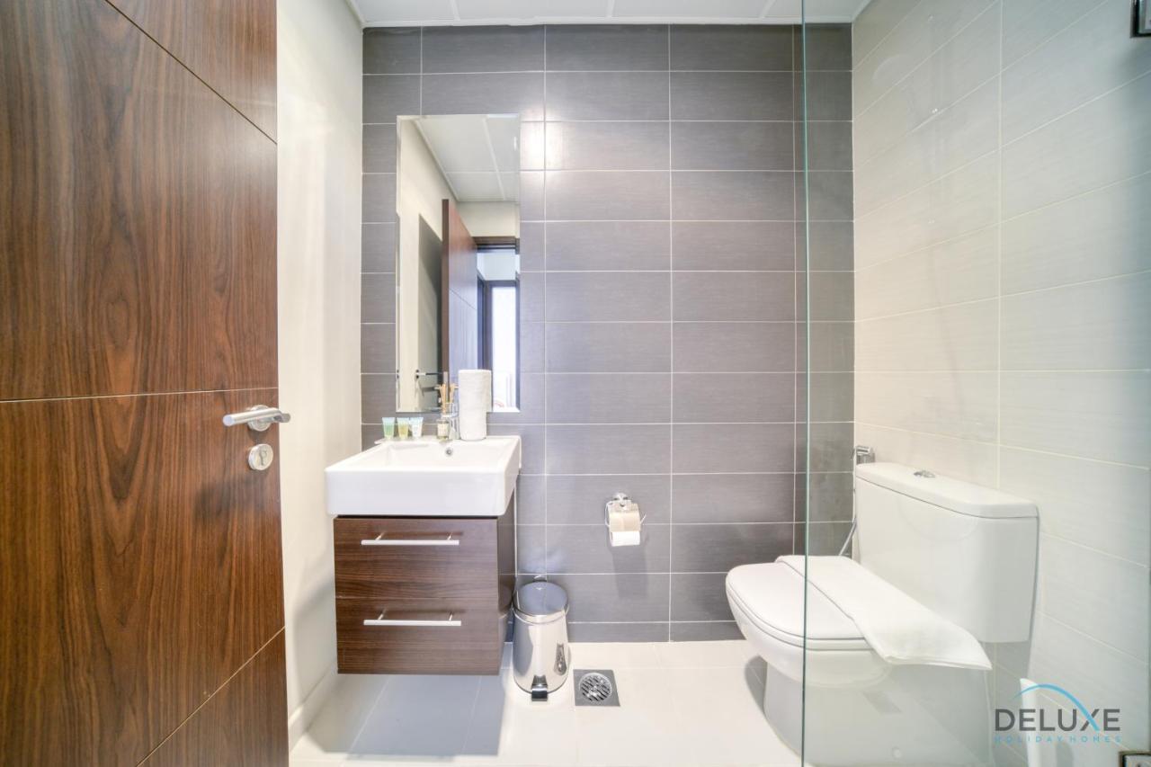 Apartment Cheerful 3br Townhouse At Damac Hills 2, Dubailand By Deluxe Homes *