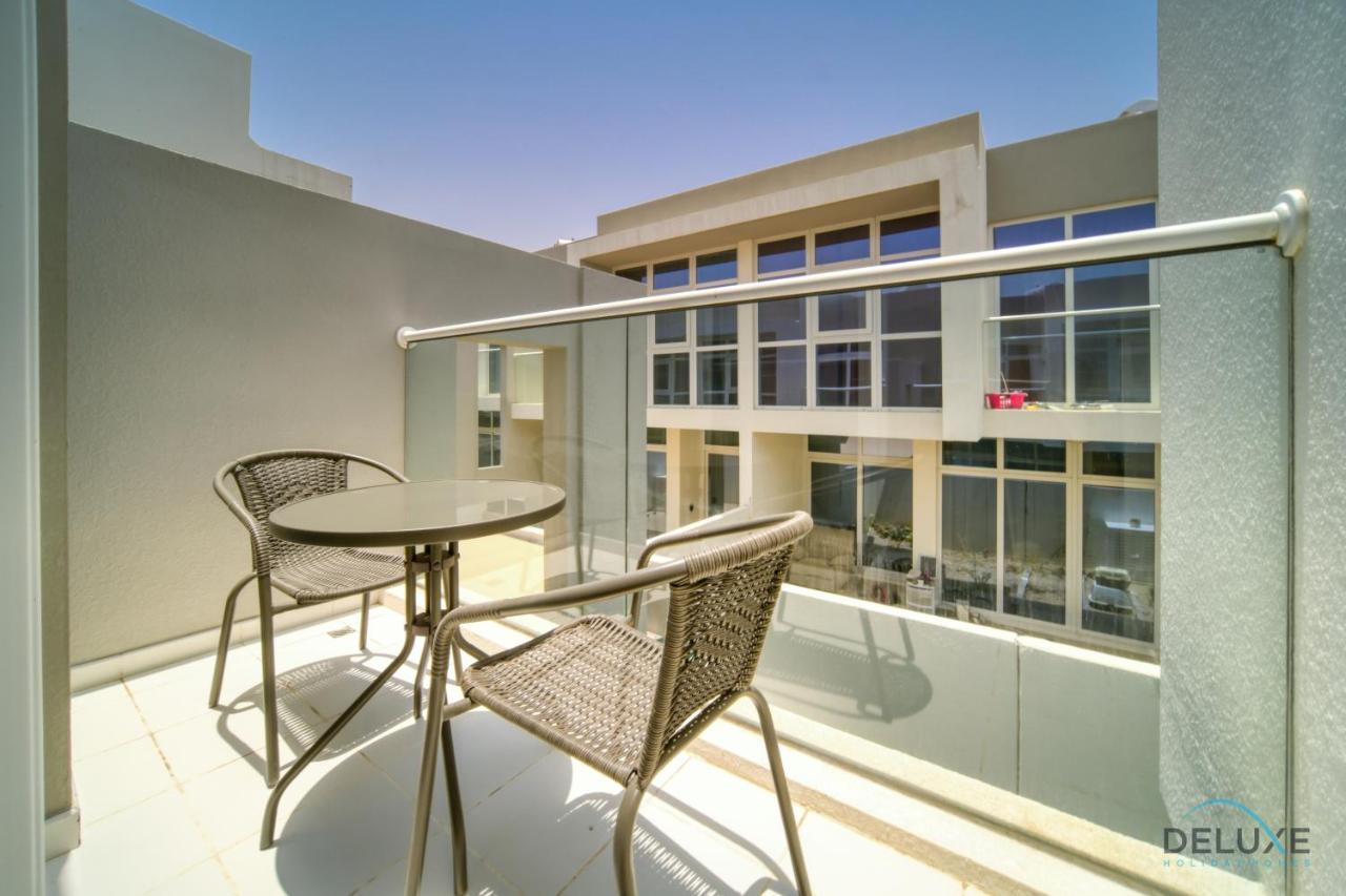 Cheerful 3br Townhouse At Damac Hills 2, Dubailand By Deluxe Homes Apartment Dubai