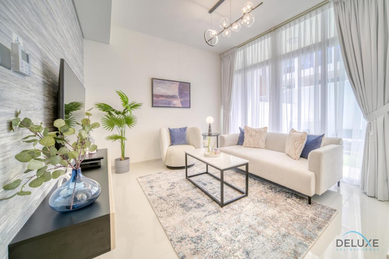 Cheerful 3br Townhouse At Damac Hills 2, Dubailand By Deluxe Homes