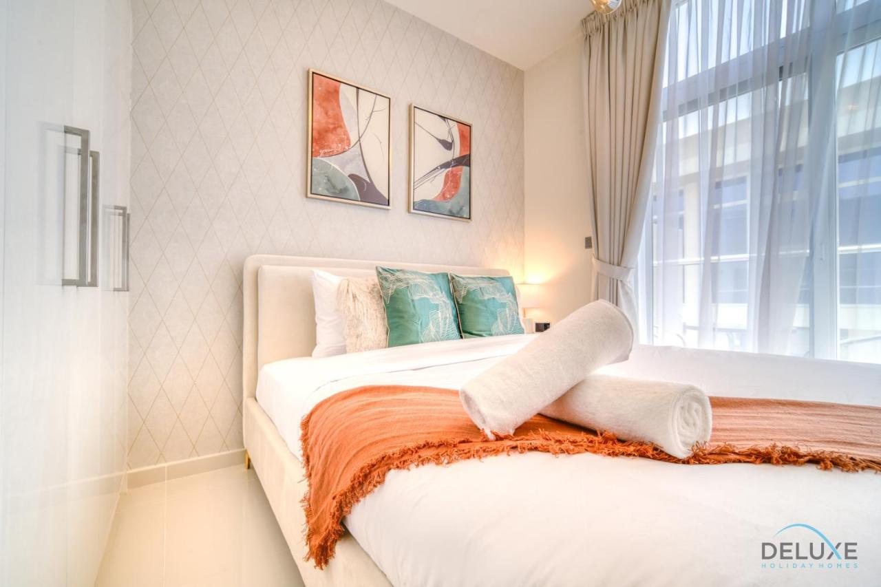 Cheerful 3br Townhouse At Damac Hills 2, Dubailand By Deluxe Homes Dubai