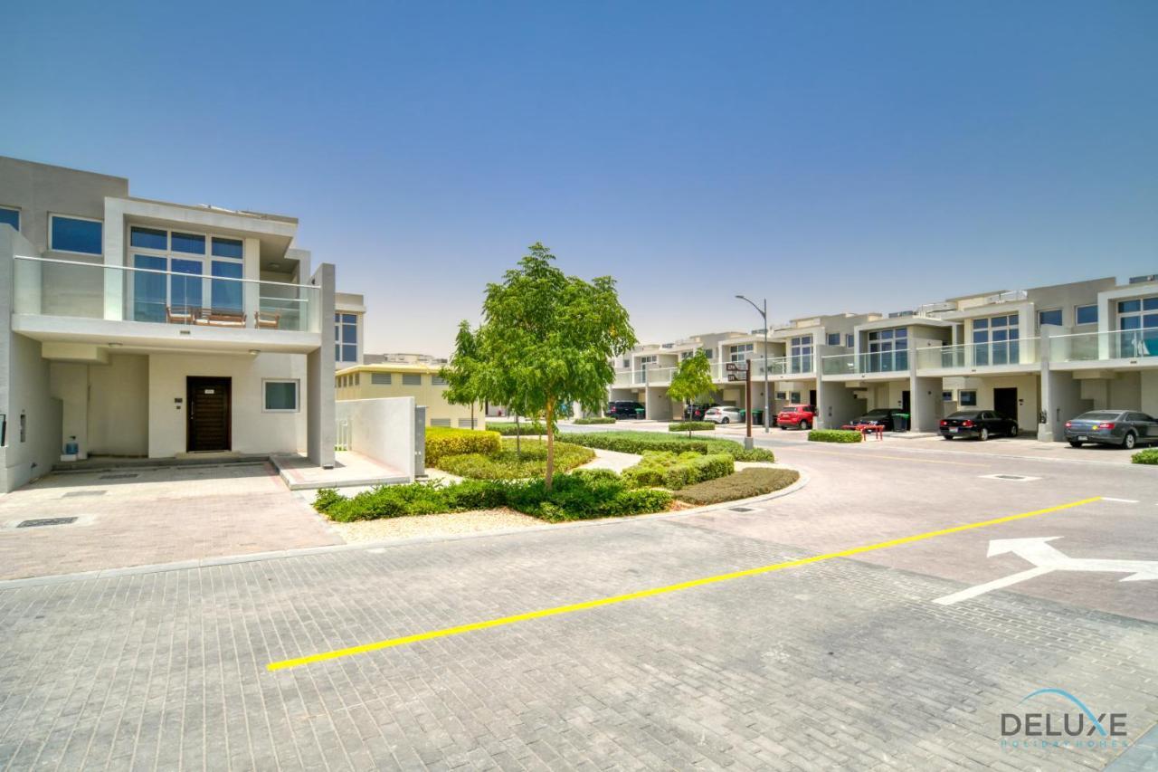Apartment Cheerful 3br Townhouse At Damac Hills 2, Dubailand By Deluxe Homes Dubai