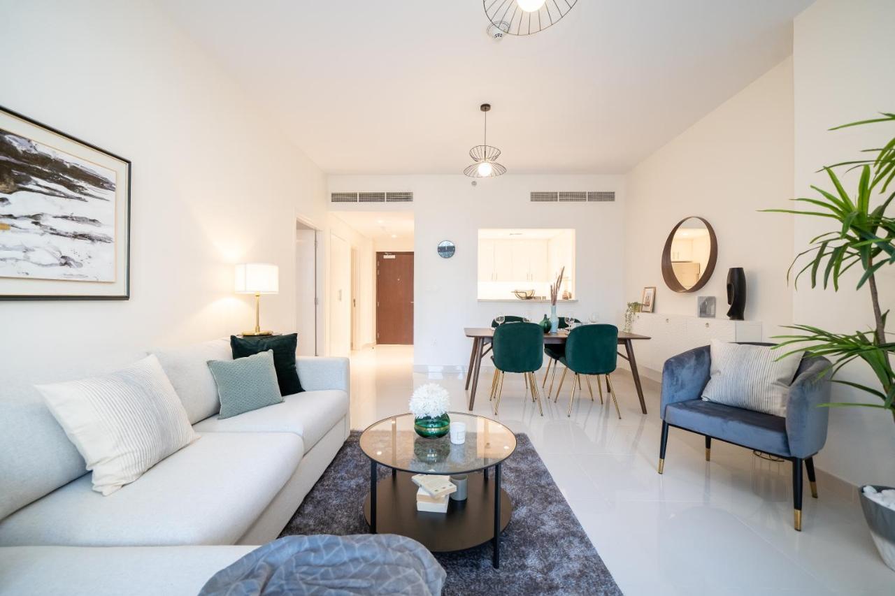 Higuests - Chic With Balcony And Pool Near Burj Khalifa *