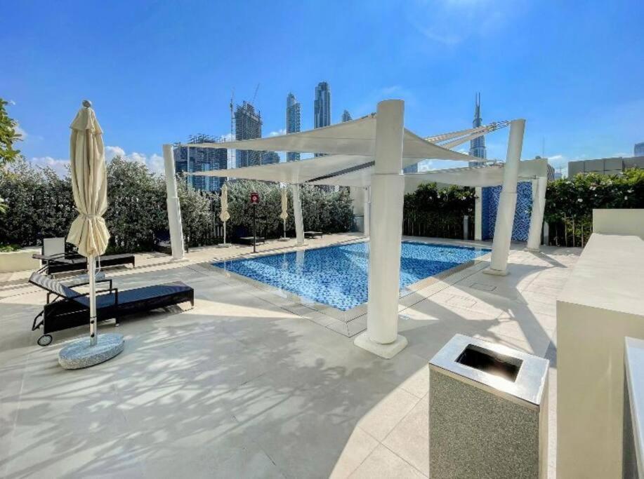 Downtown Views, Downtown - Mint Apartment Dubai