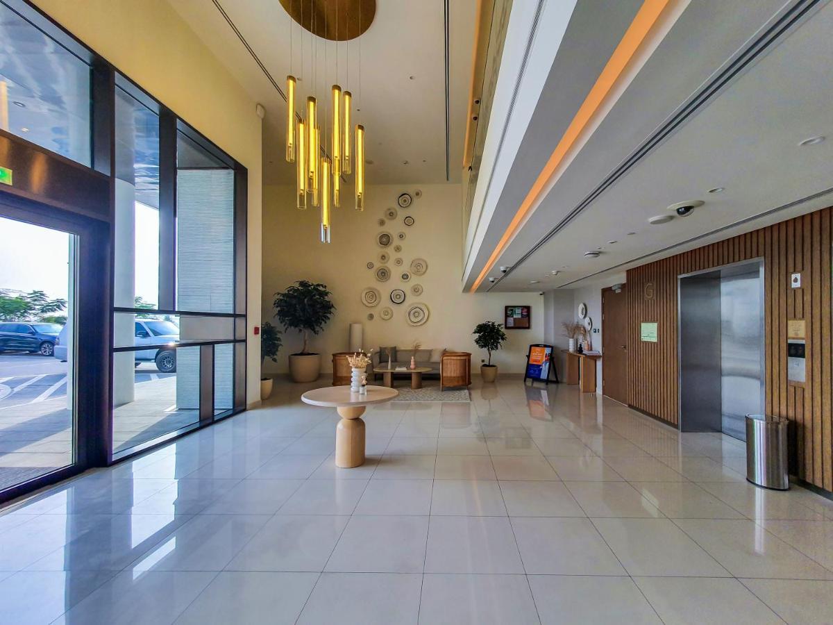 Brand New 1 Bedroom Hills 601 * Dubai