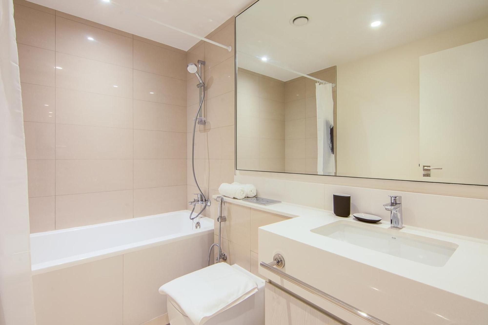 Brand New 1 Bedroom Hills 601 Apartment