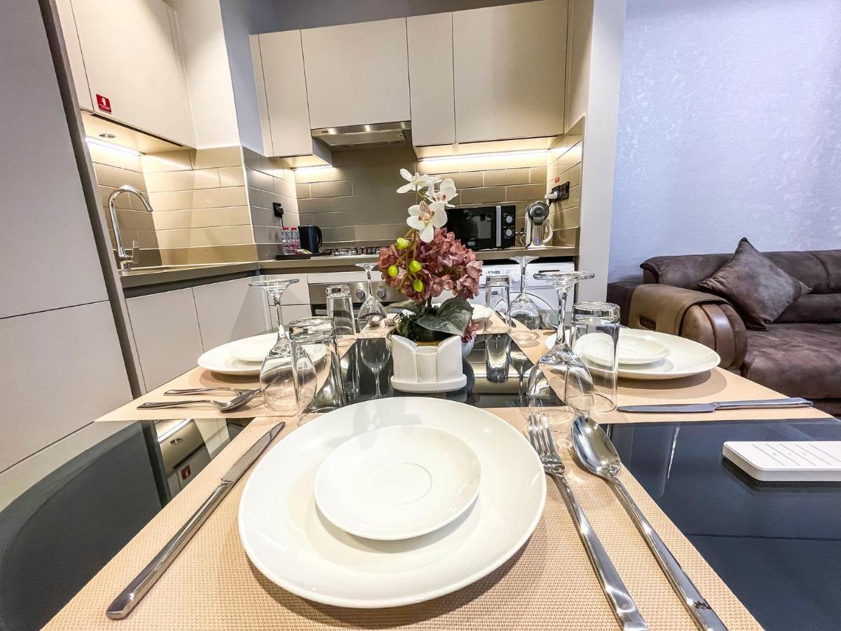 By Latinem Luxury 1br Cv A207 Near Burj Khalifa Apartment