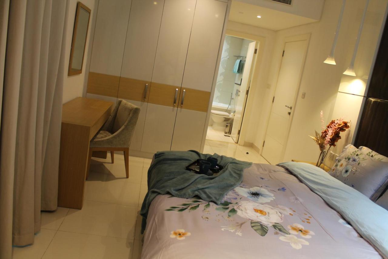 Spacious One Bedroom Close To Burj Khalifa, Mall In Business Bay *