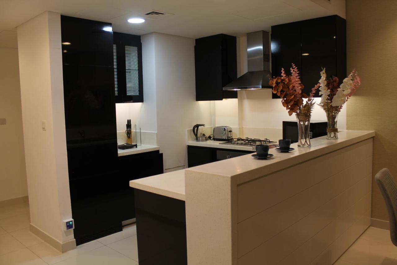 Apartment Spacious One Bedroom Close To Burj Khalifa, Mall In Business Bay