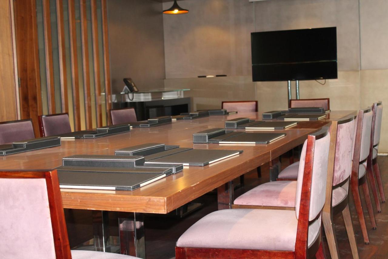 Apartment Spacious One Bedroom Close To Burj Khalifa, Mall In Business Bay Dubai