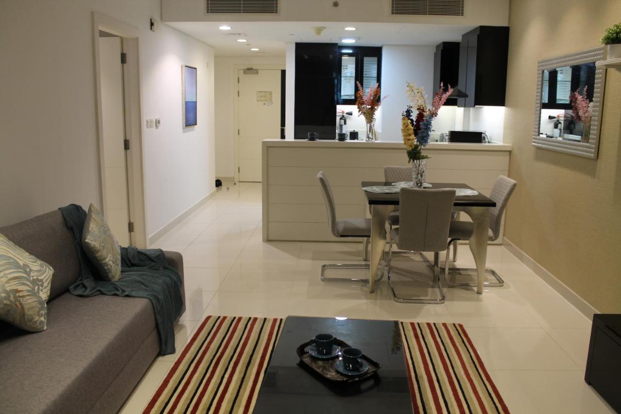Spacious One Bedroom Close To Burj Khalifa, Mall In Business Bay *