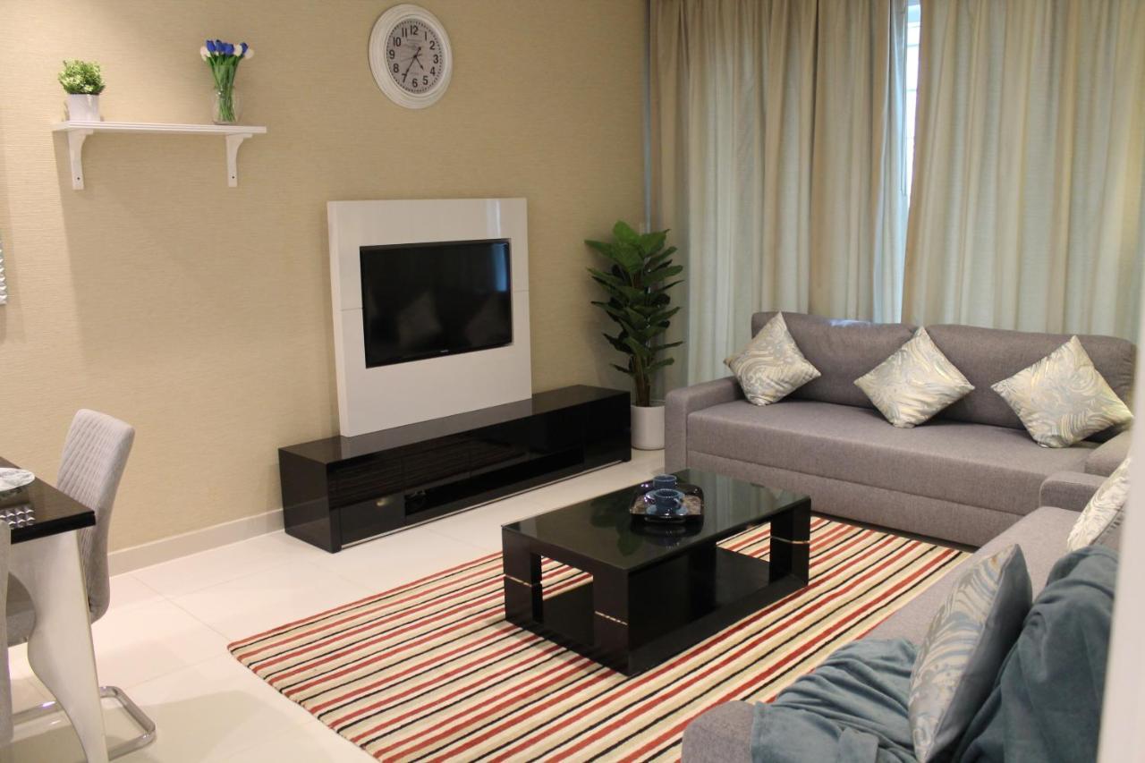 Spacious One Bedroom Close To Burj Khalifa, Mall In Business Bay Apartment