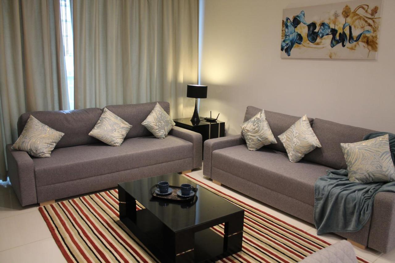 Spacious One Bedroom Close To Burj Khalifa, Mall In Business Bay Apartment *