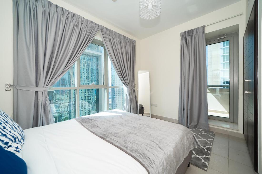 Higuests - Dazzling Apt With Panoramic View Near Burj Khalifa Apartment *