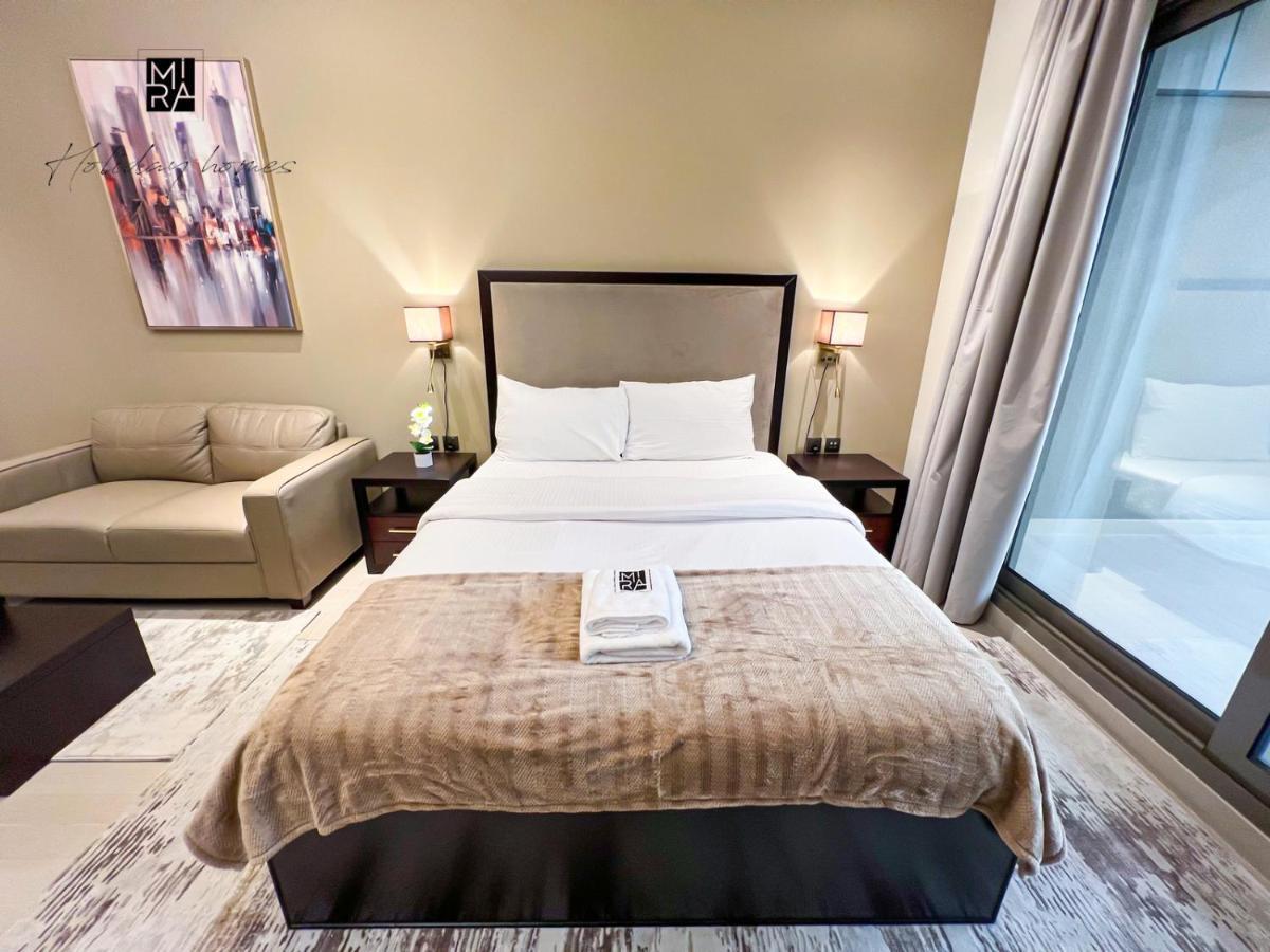 Mira Homes - Newly Furnished In Downtown *