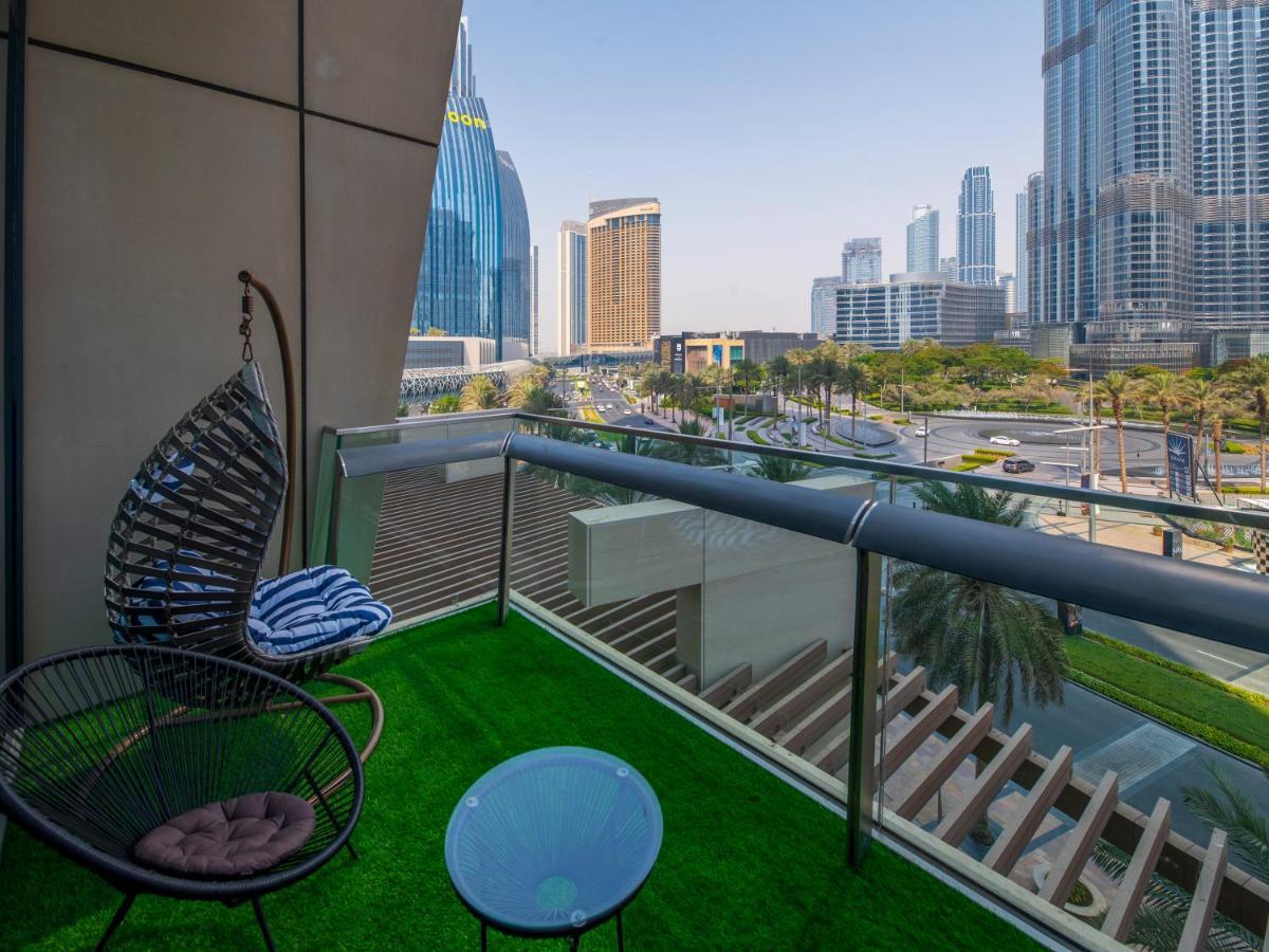 Apartment First Class 2br With Full Burj Khalifa And Fountain View Dubai