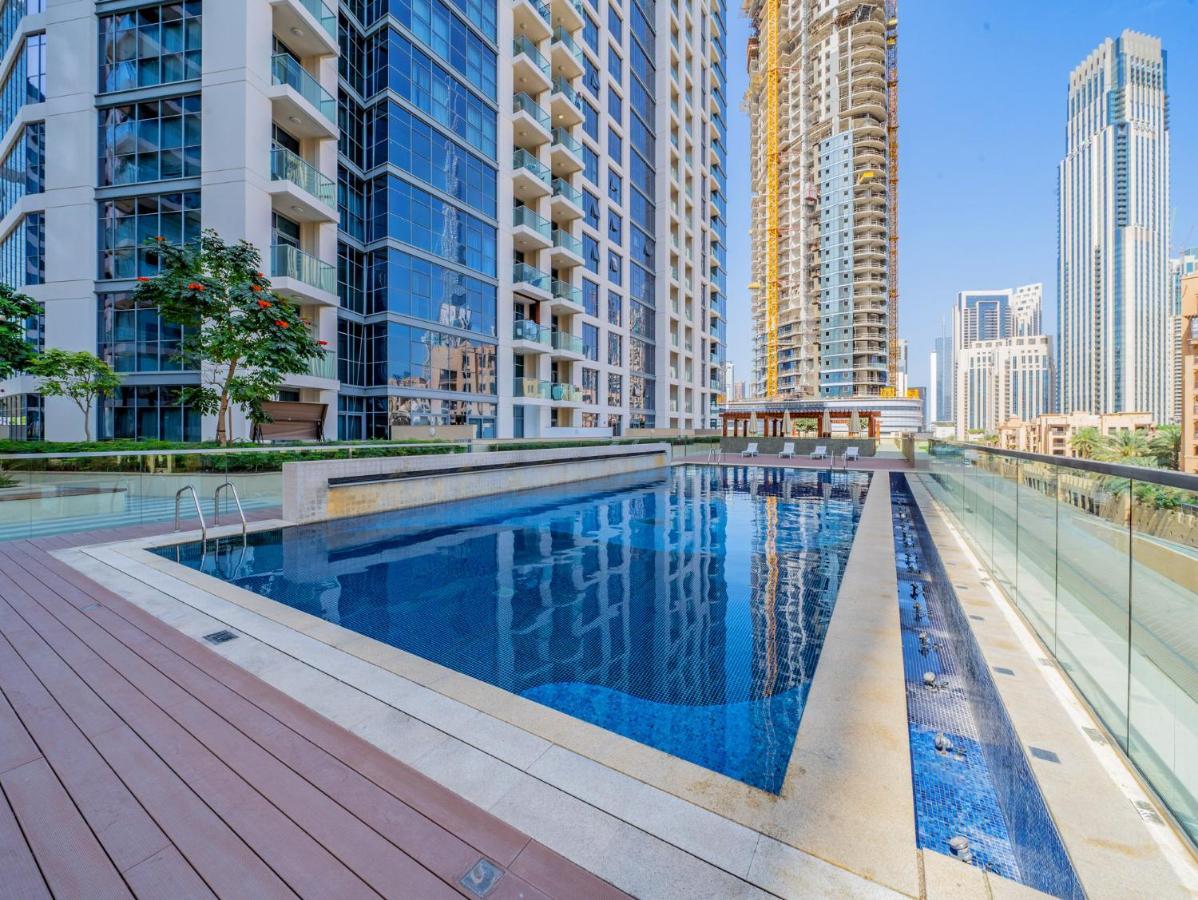 Spacious Art Deco With Burj & Canal Views *
