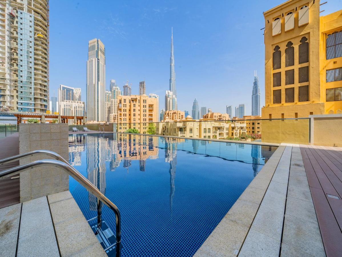 Spacious Art Deco With Burj & Canal Views Apartment Dubai