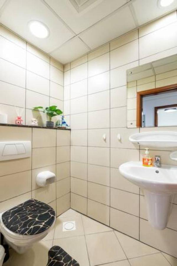 Lovely Marina - Partial Sea View Apartment *