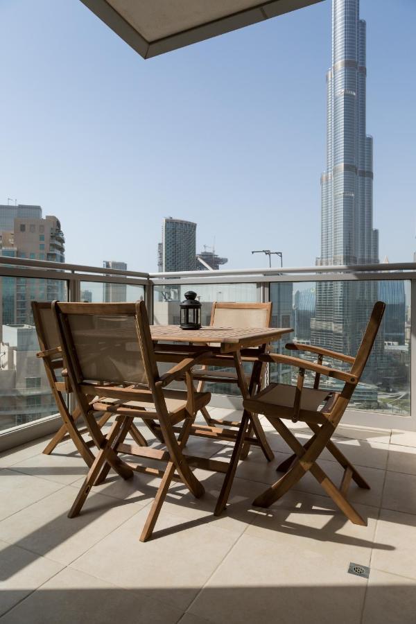 Apartment Higuests - Charming Apt With Terrace Facing Burj Khalifa Dubai