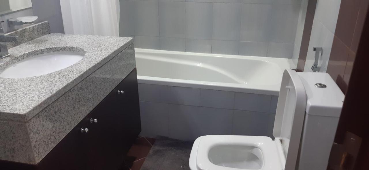 Oasis Tower Sports Apartment