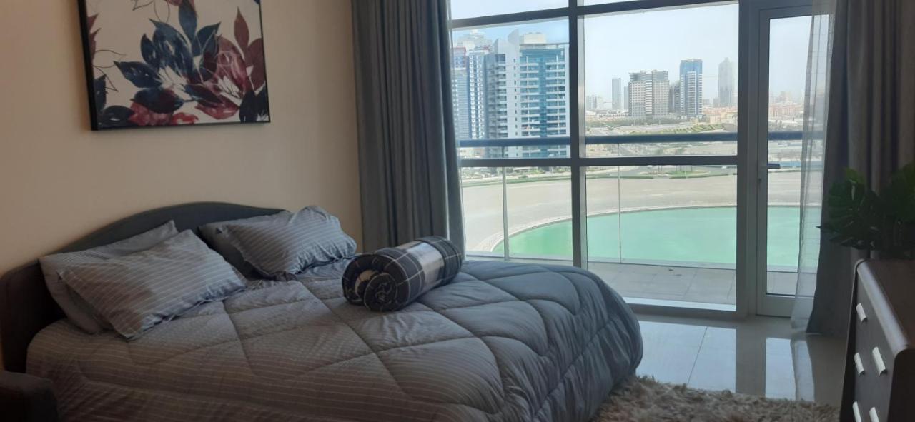 Oasis Tower Sports Apartment Dubai