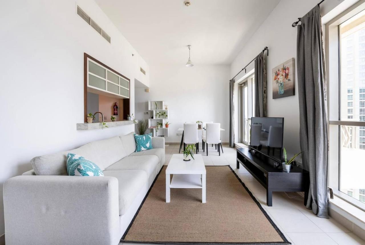 Apartment At Heart Of Downtown Next To Burj Khalifa Dubai