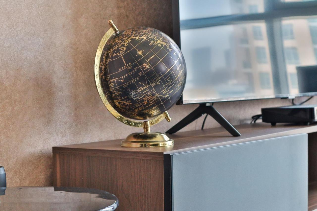 Higuests - Luxurious With Burj Khalifa Views *