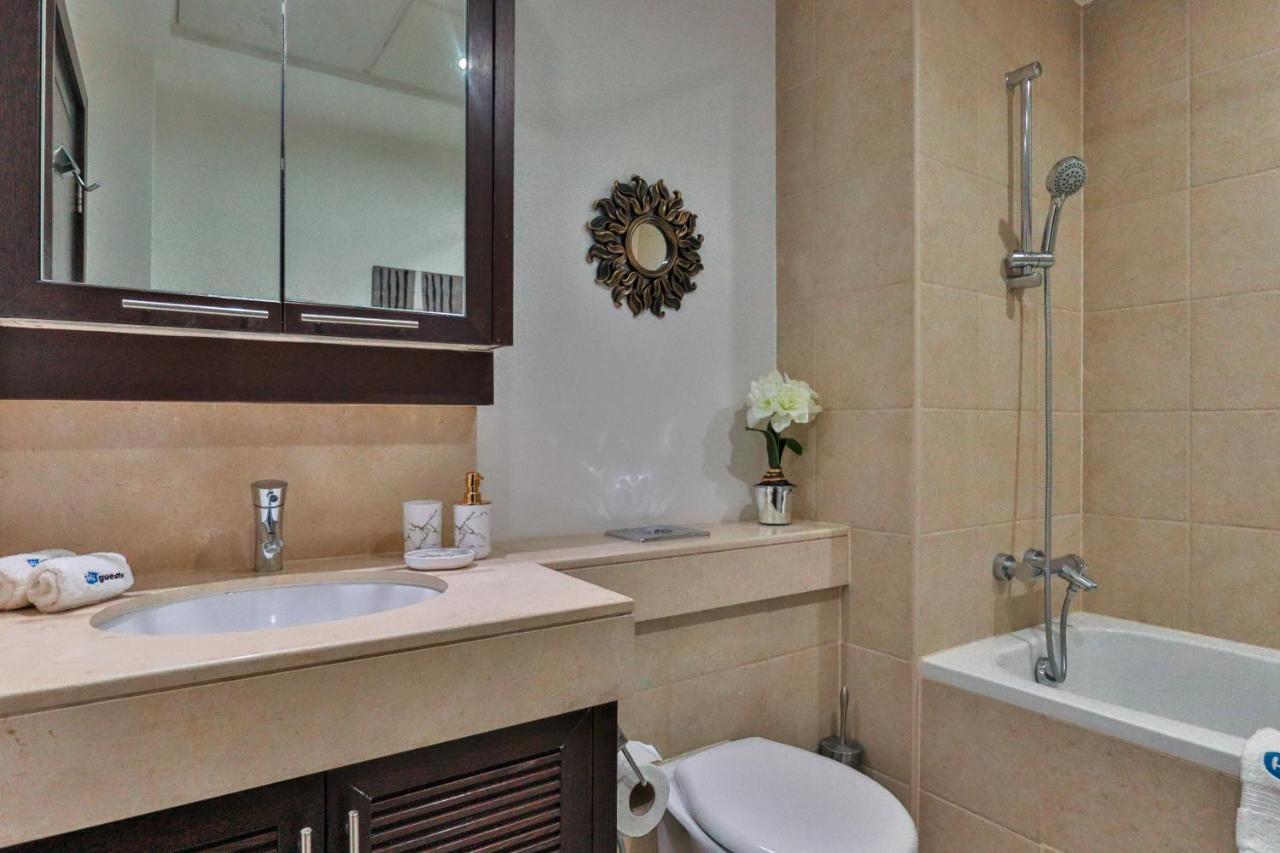 Apartment Higuests - Luxurious With Burj Khalifa Views