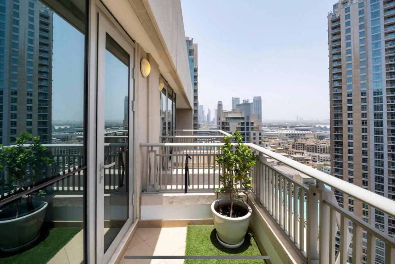 At Heart Of Downtown Next To Burj Khalifa